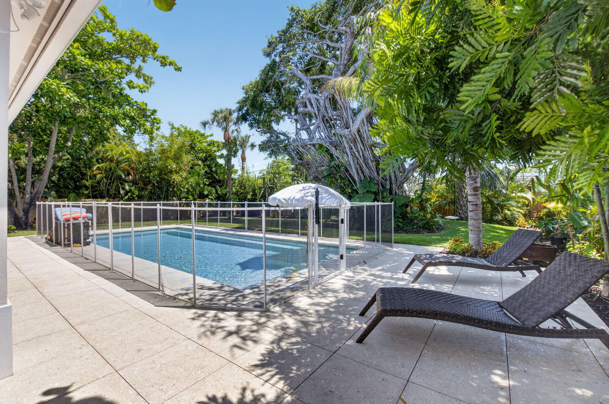 BOCA RATON HILLS SEC 3 - Residential Lease