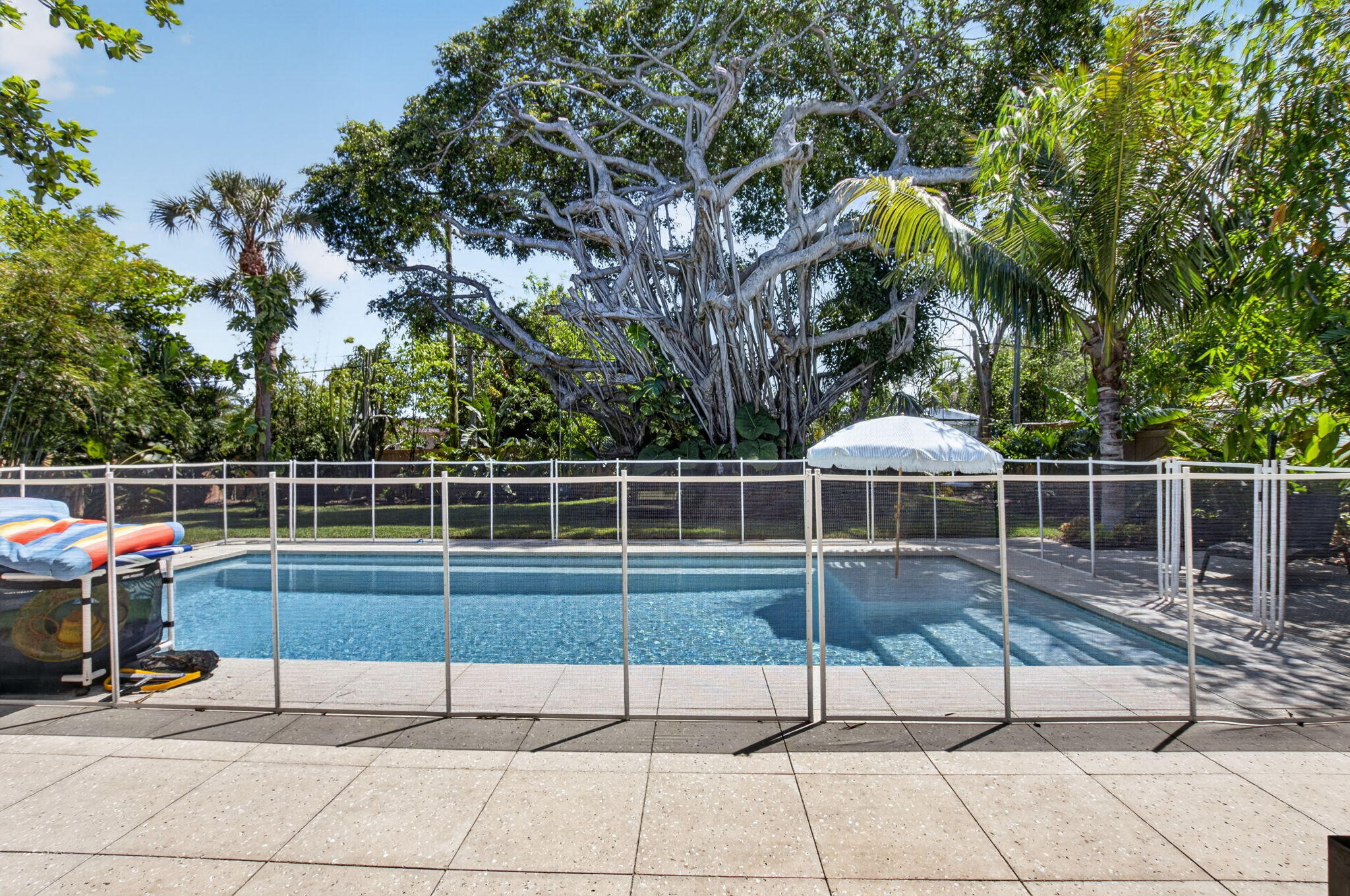 BOCA RATON HILLS SEC 3 - Residential Lease