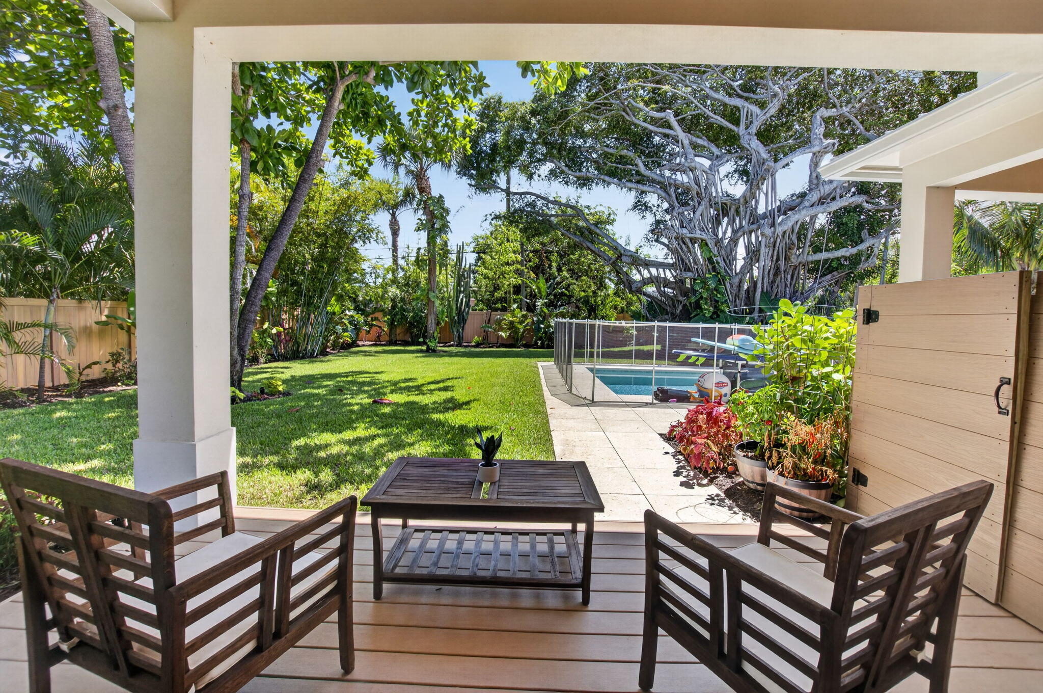 BOCA RATON HILLS SEC 3 - Residential Lease