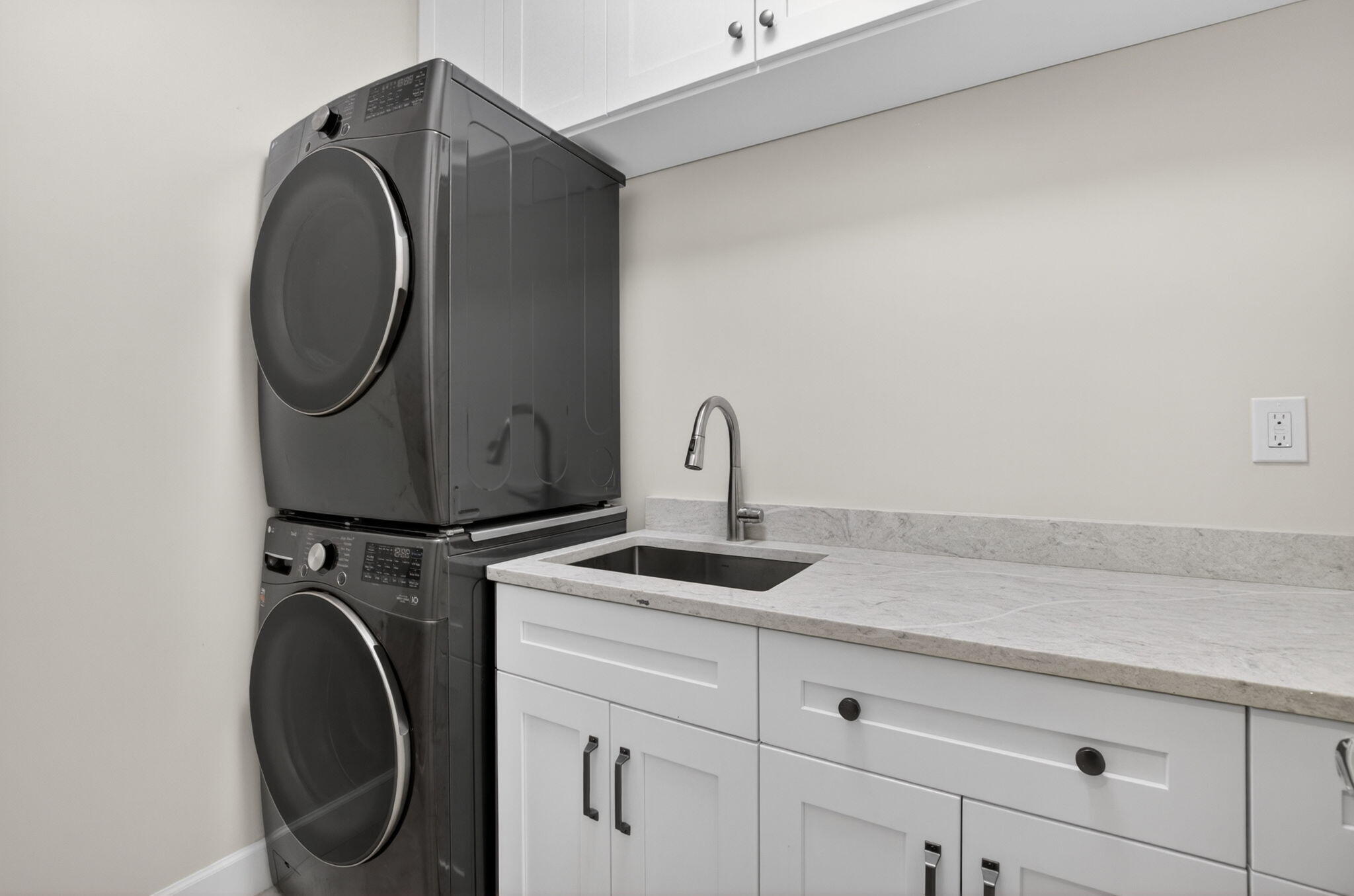 BOCA RATON HILLS SEC 3 - Residential Lease