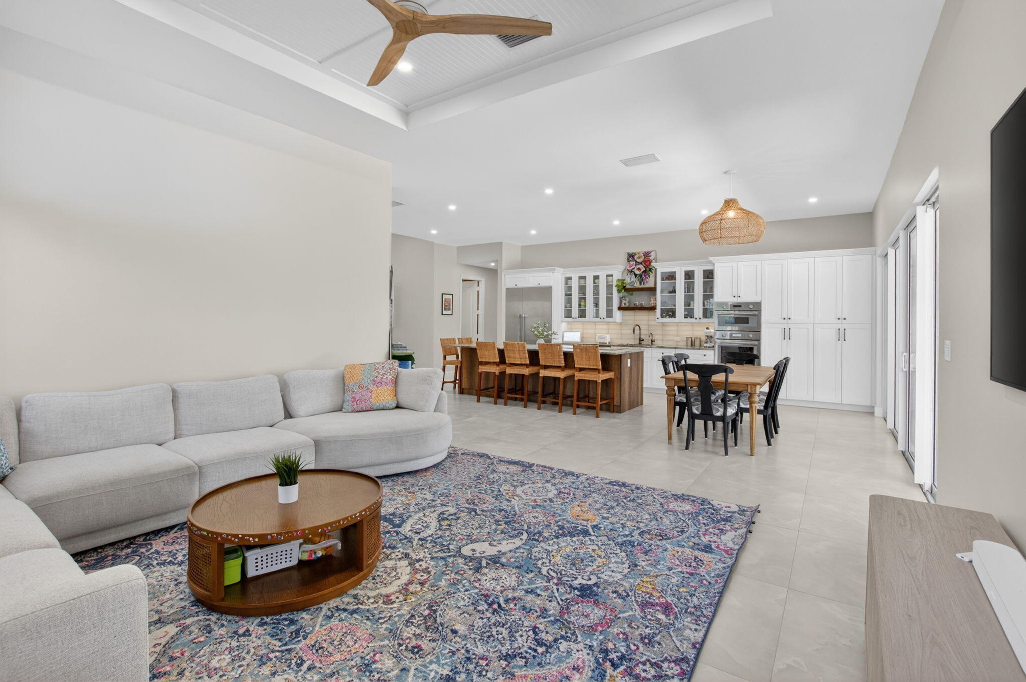 BOCA RATON HILLS SEC 3 - Residential Lease