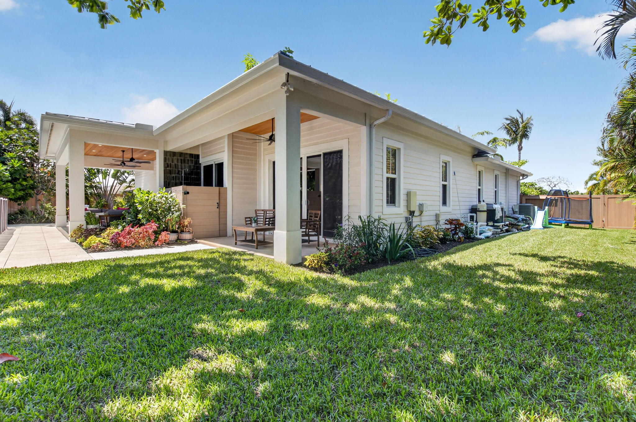 BOCA RATON HILLS SEC 3 - Residential Lease