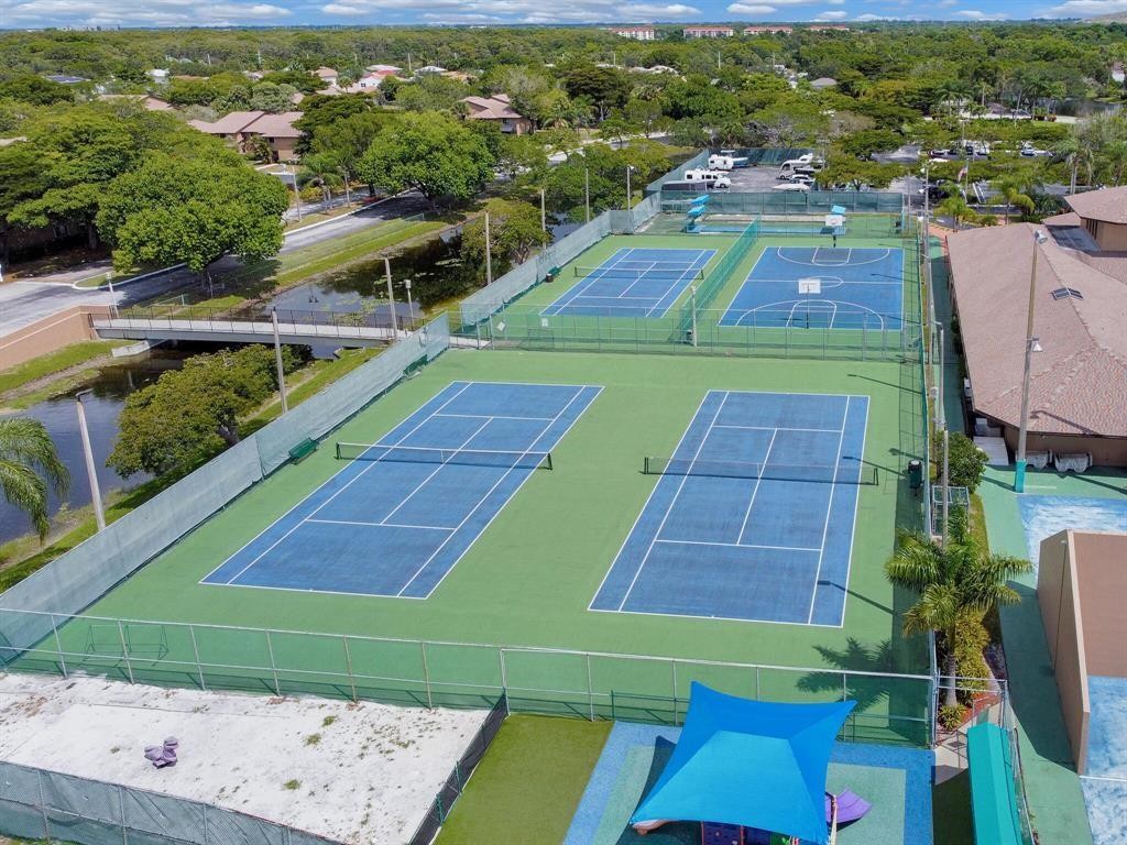 2251 NW 34th Terrace