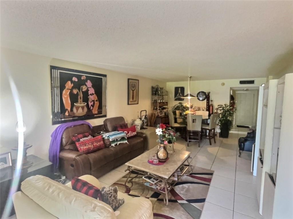 Inverrary C C PH III - Residential