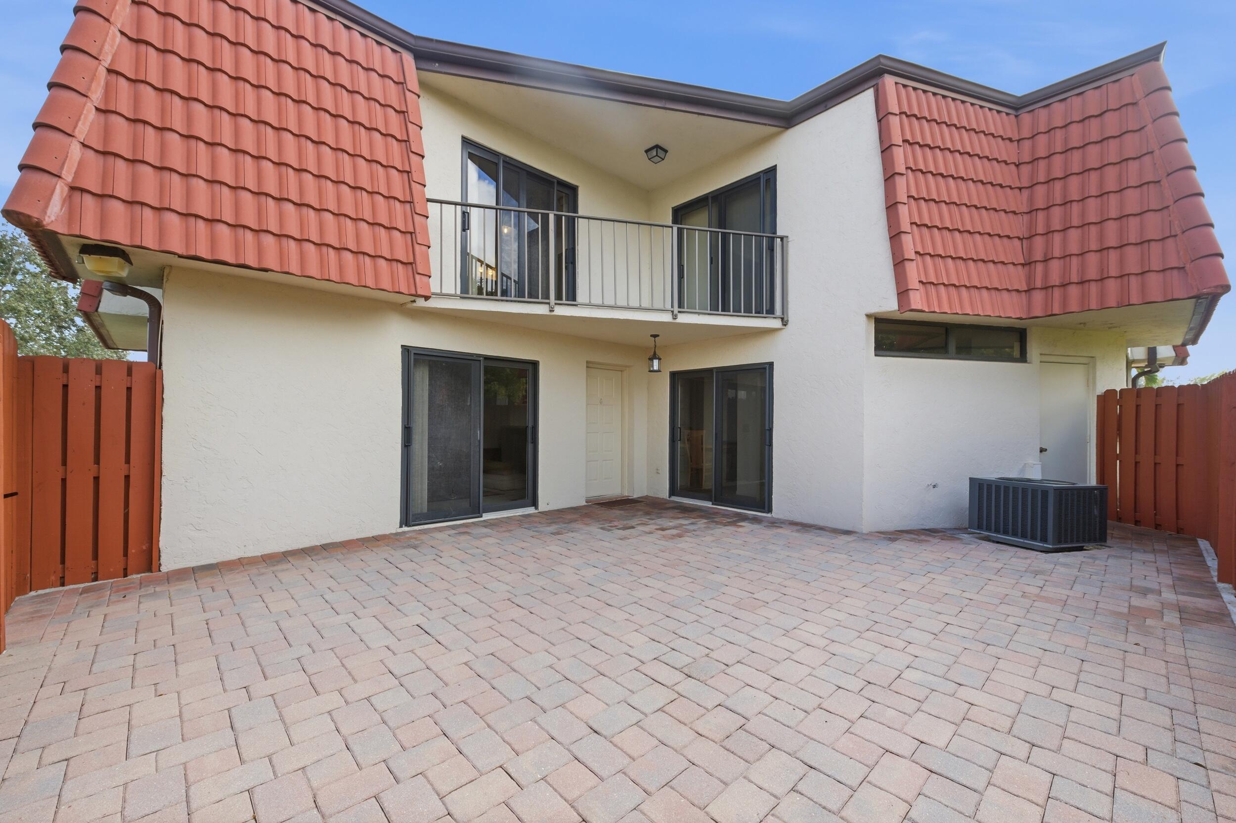 SOMERSET - Residential