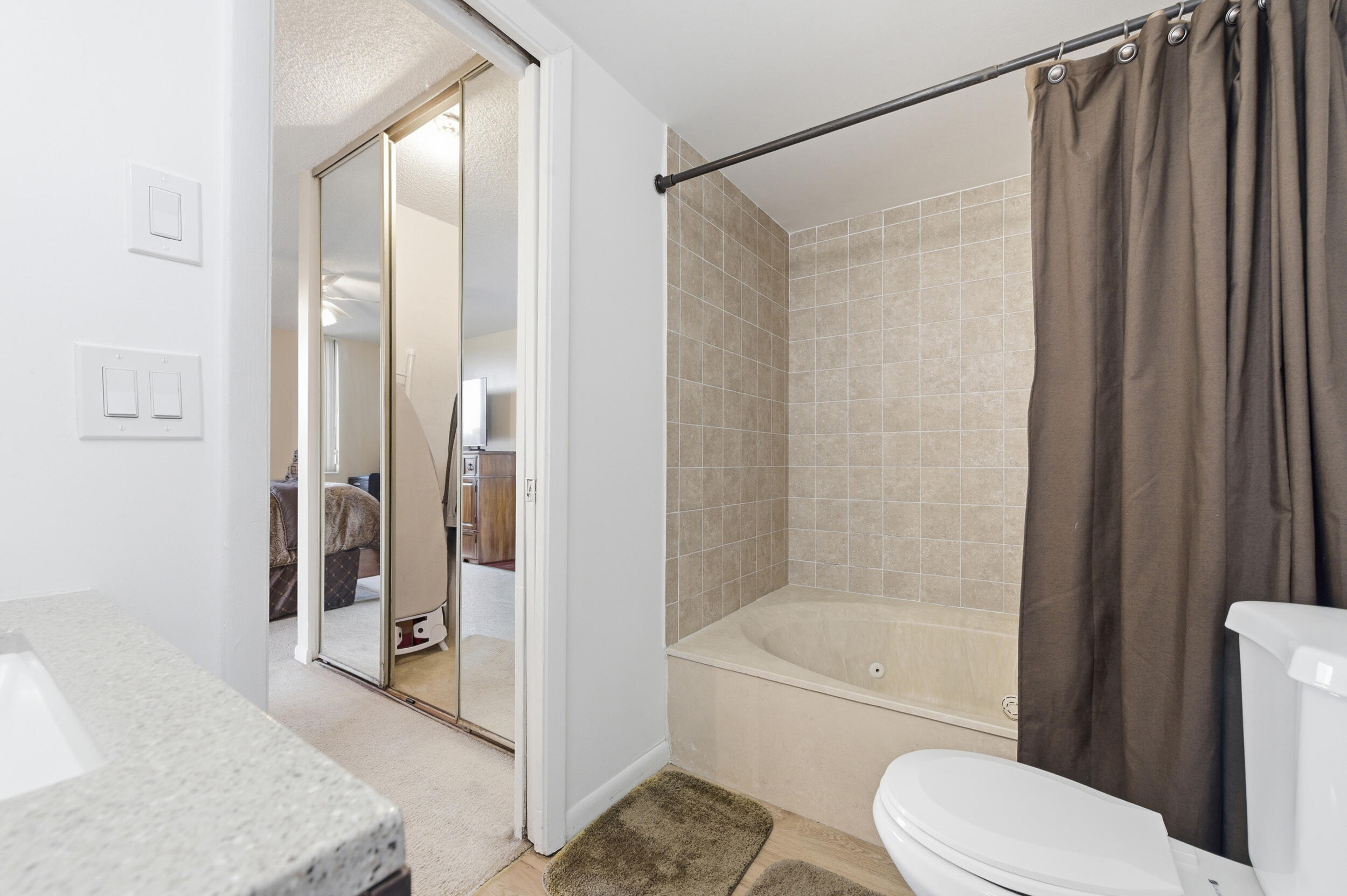 SOMERSET - Residential