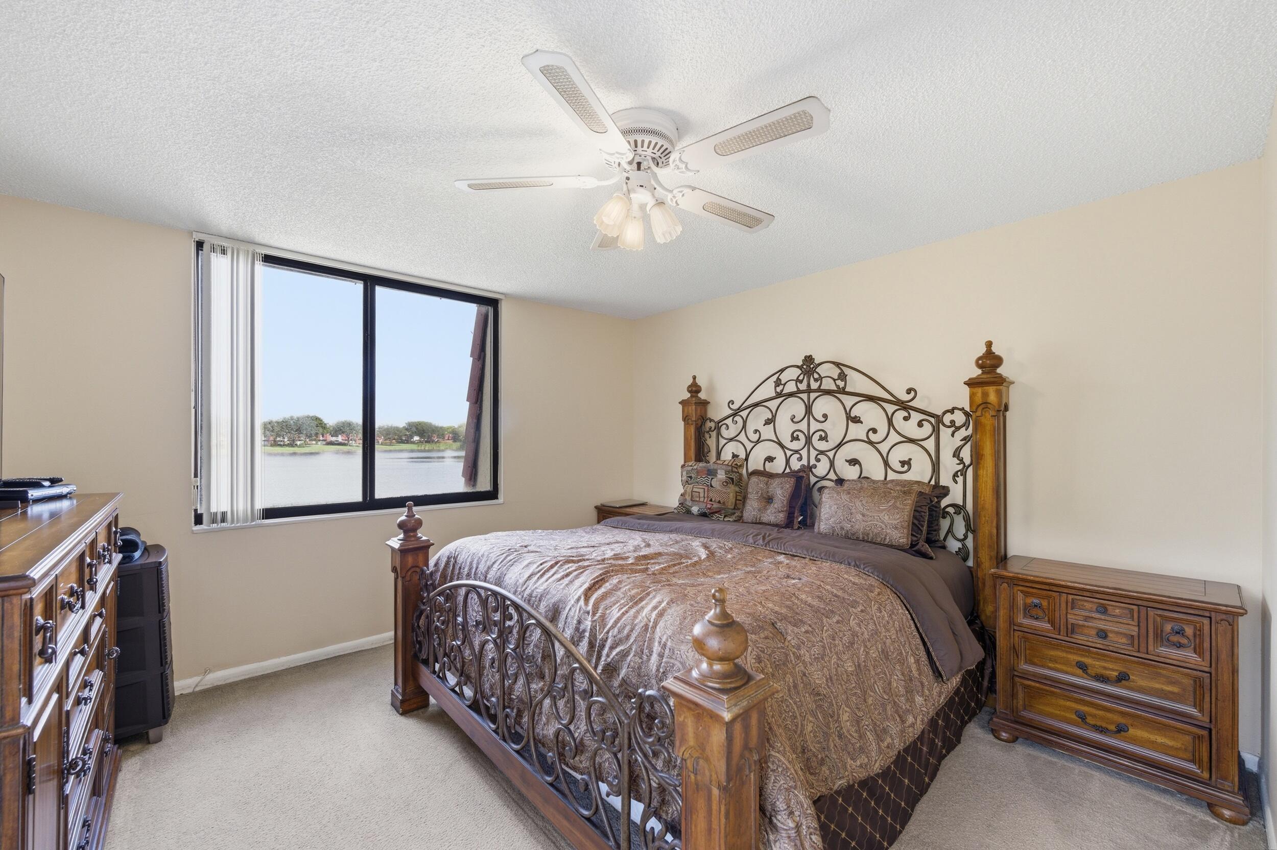 SOMERSET - Residential