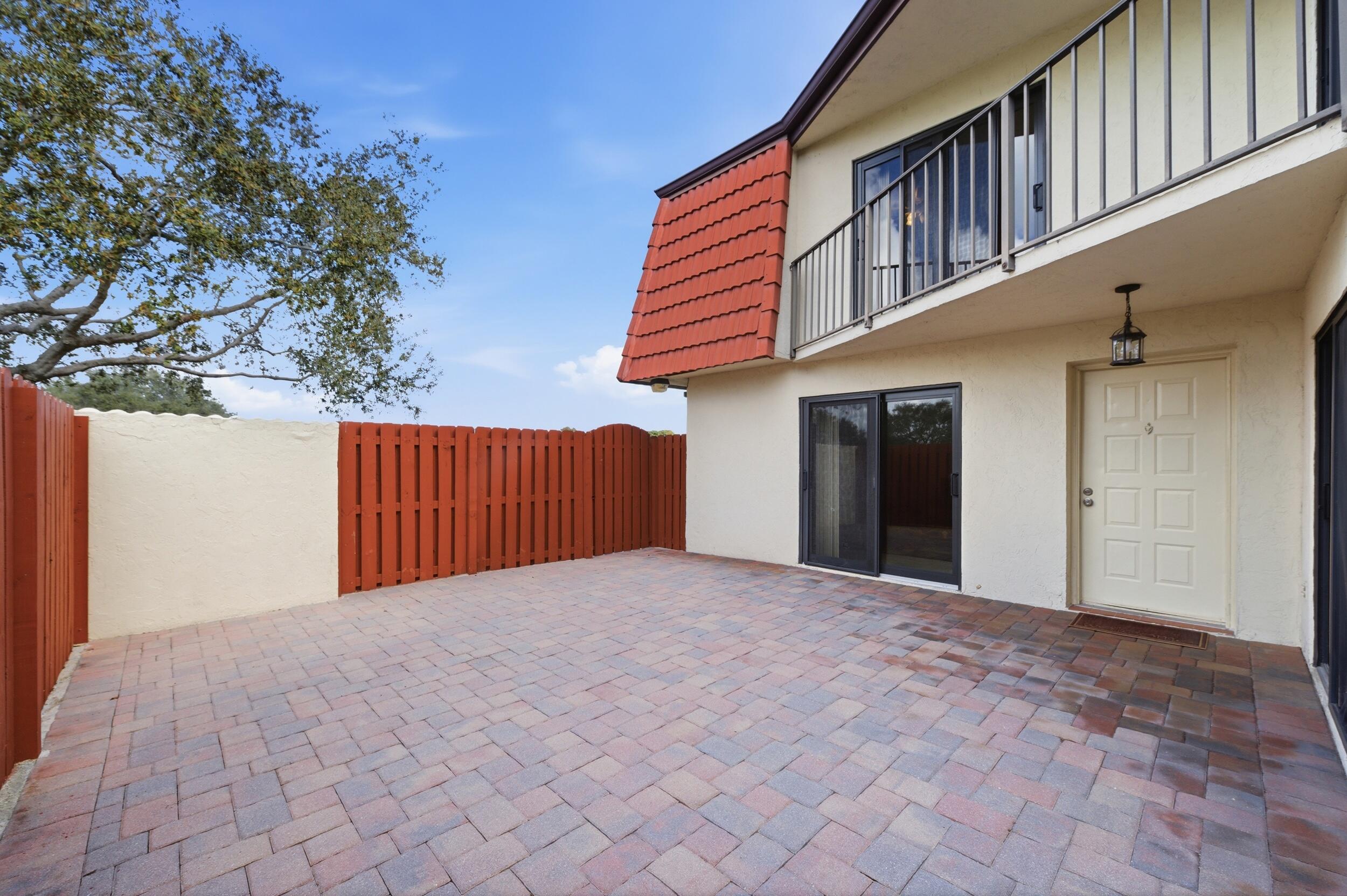 SOMERSET - Residential