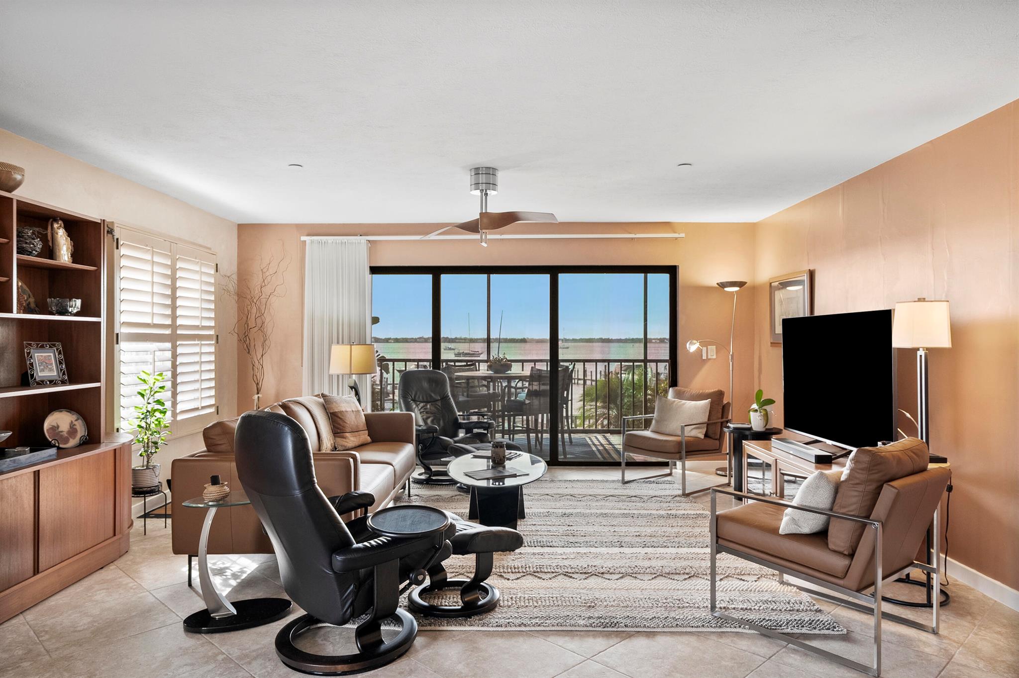 415 NORTH RIVER DRIVE CON - Residential