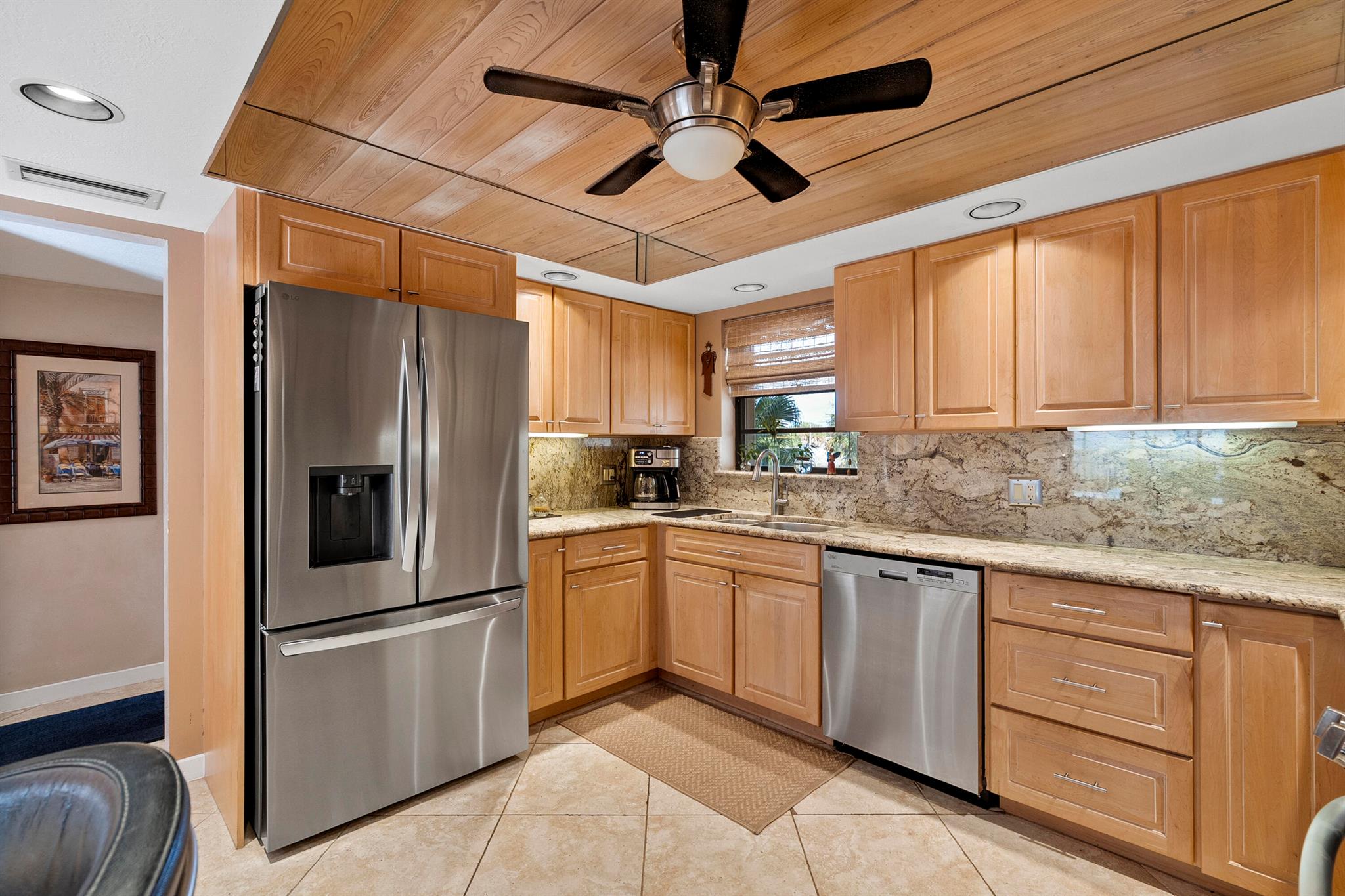 415 NORTH RIVER DRIVE CON - Residential