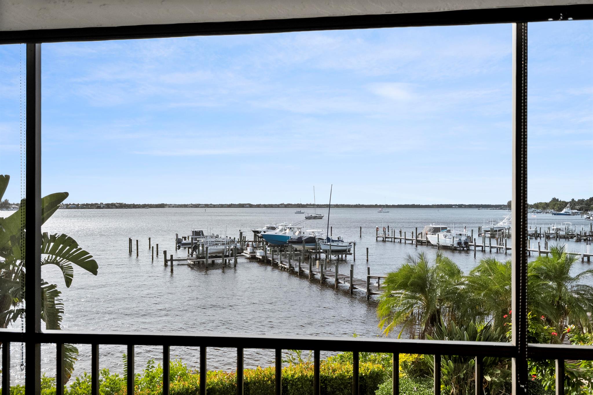 415 NORTH RIVER DRIVE CON - Residential