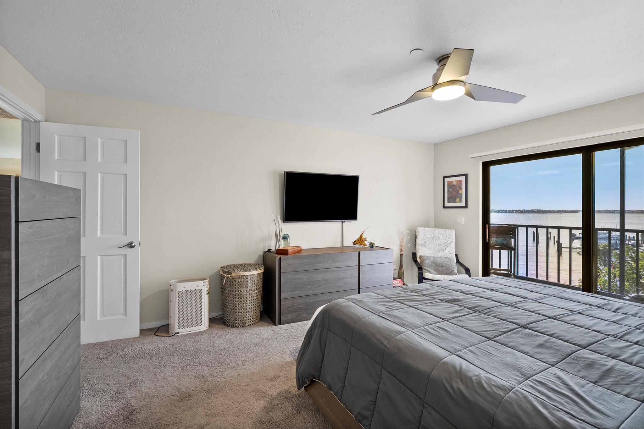 415 NORTH RIVER DRIVE CON - Residential