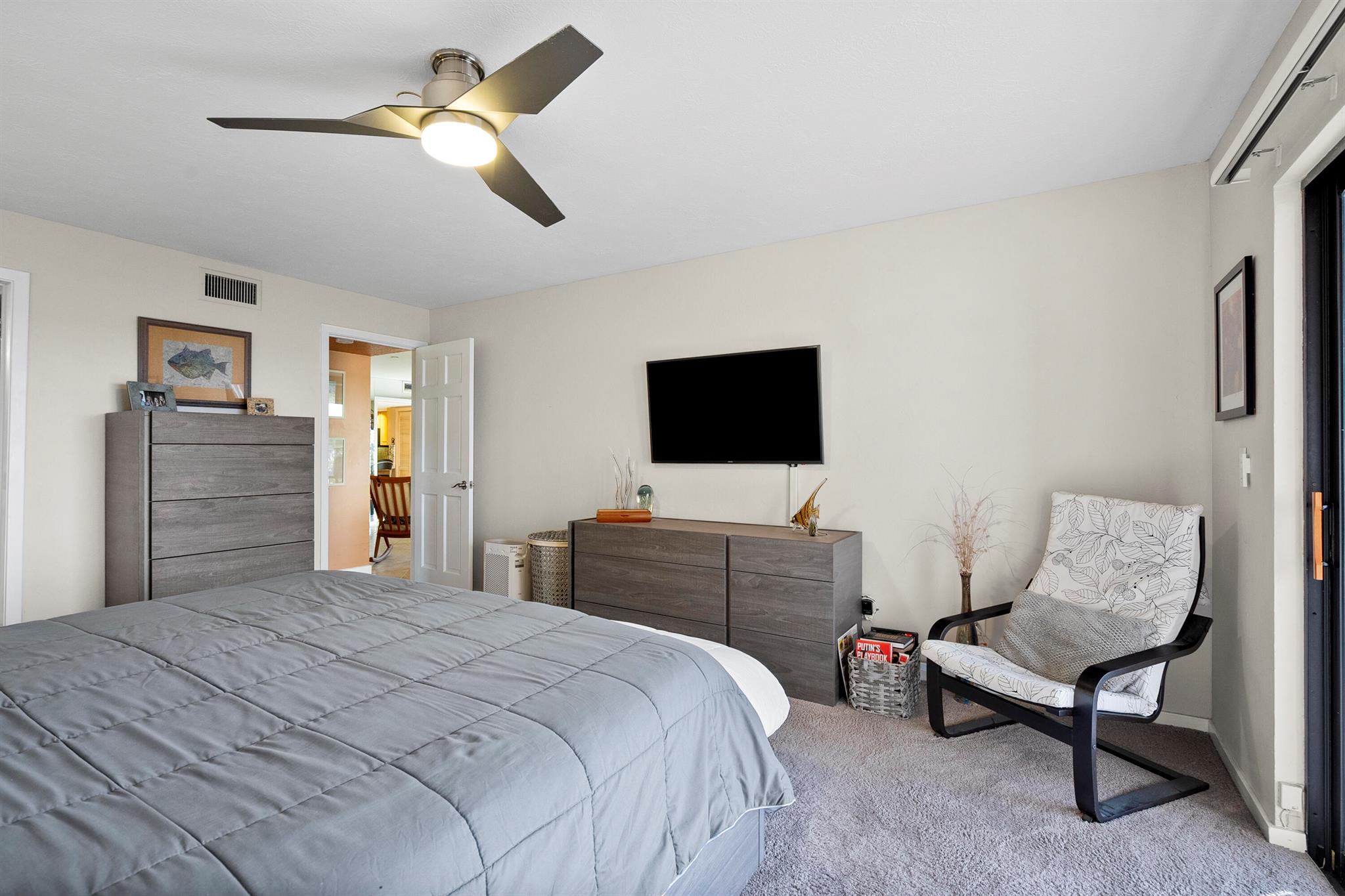 415 NORTH RIVER DRIVE CON - Residential