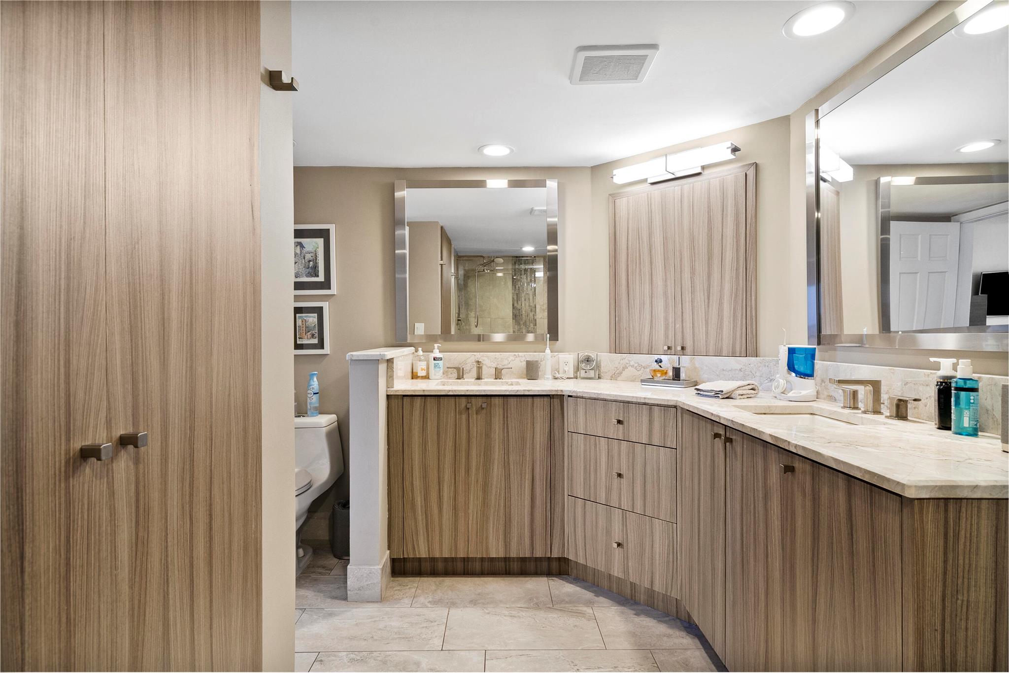 415 NORTH RIVER DRIVE CON - Residential