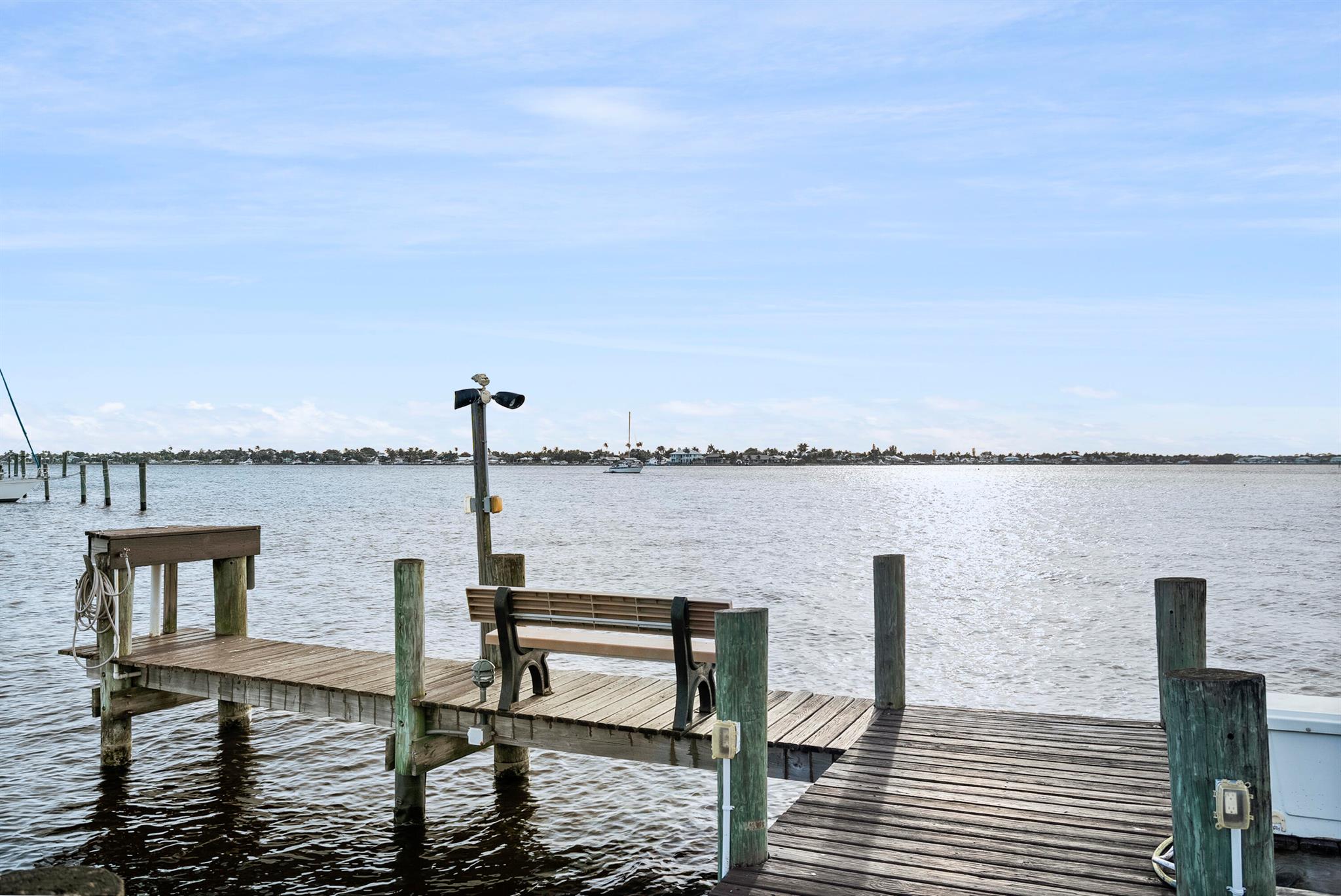 415 NORTH RIVER DRIVE CON - Residential