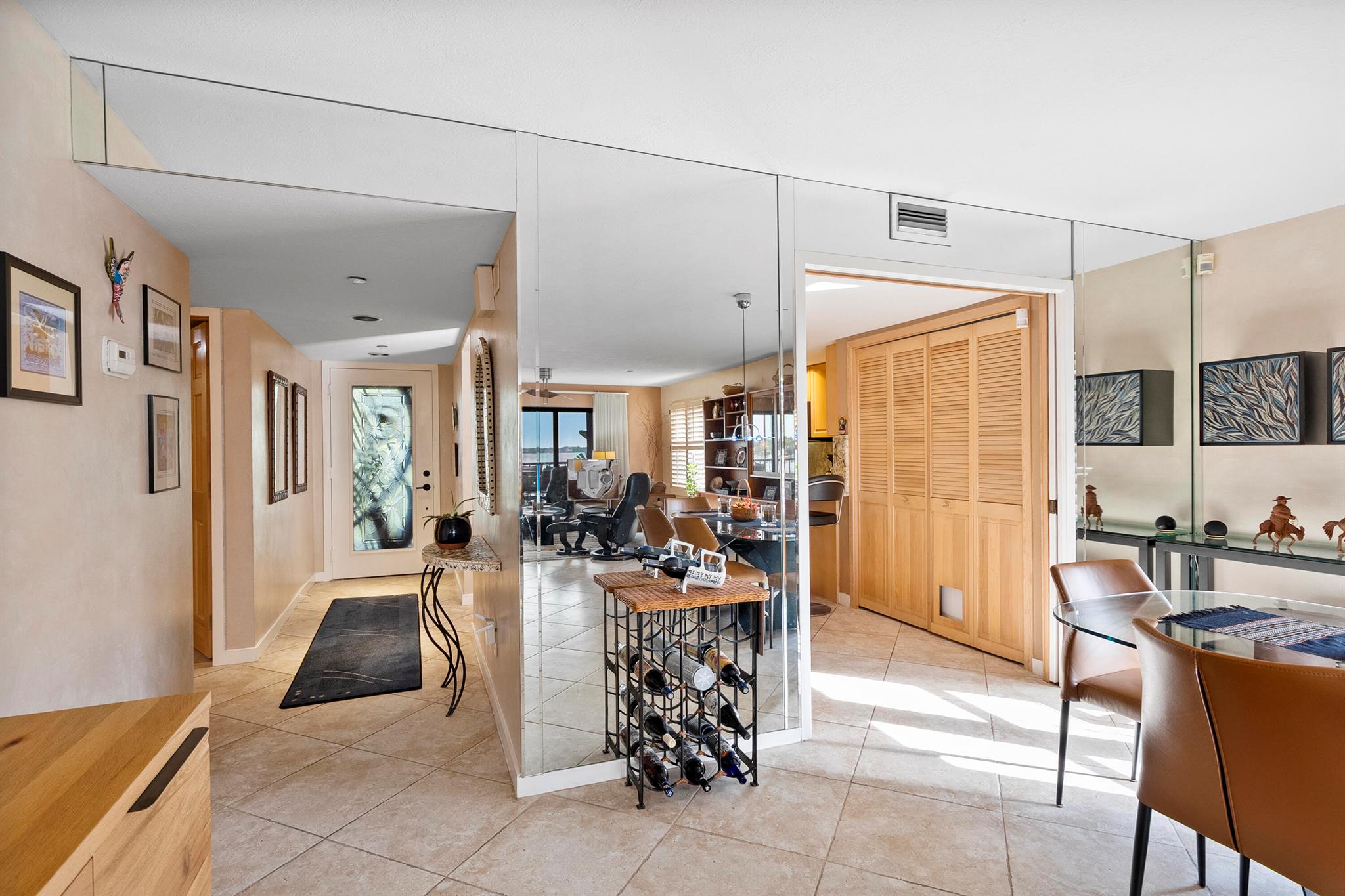 415 NORTH RIVER DRIVE CON - Residential