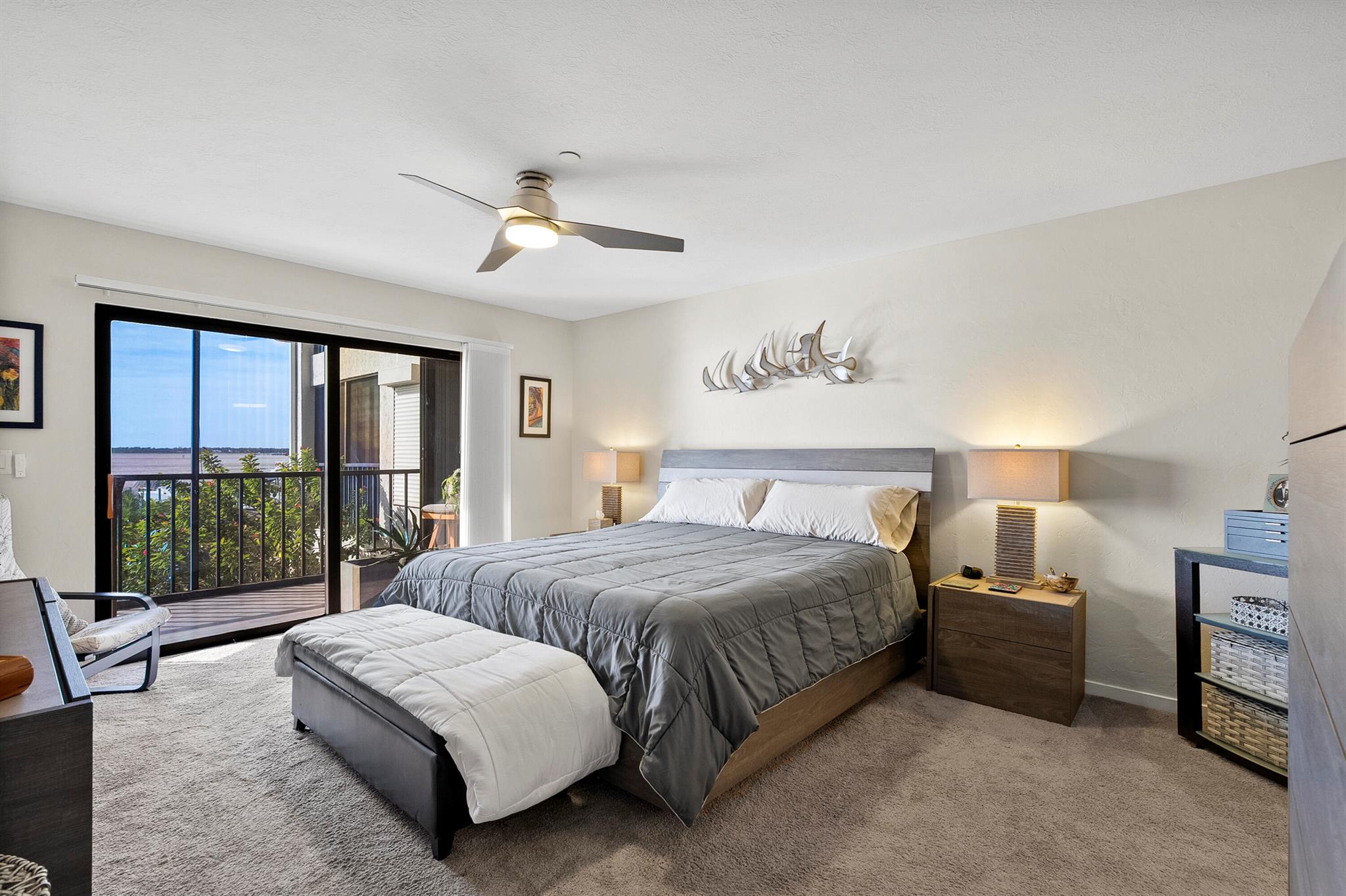 415 NORTH RIVER DRIVE CON - Residential