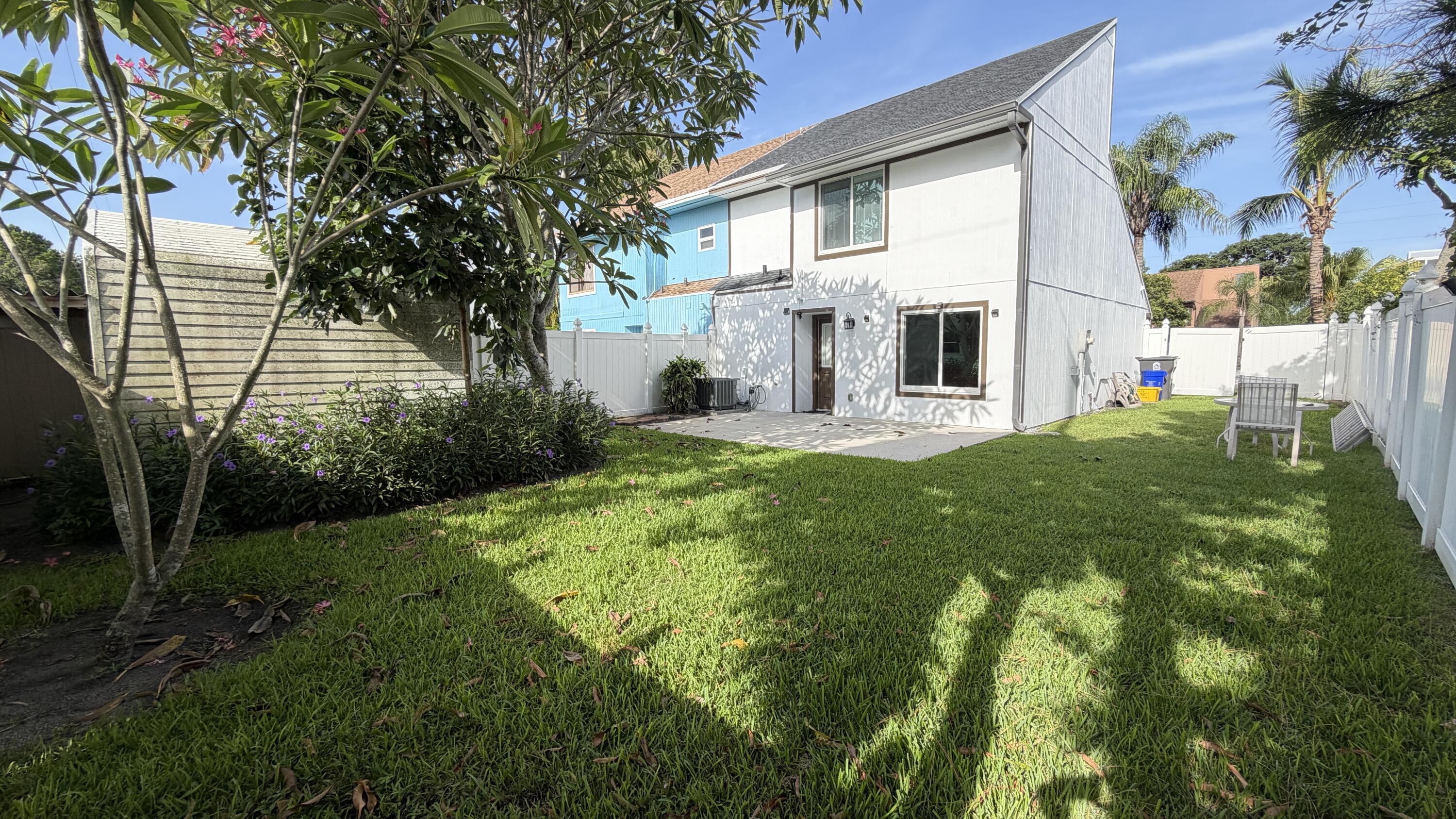 9117 Green Meadows Way