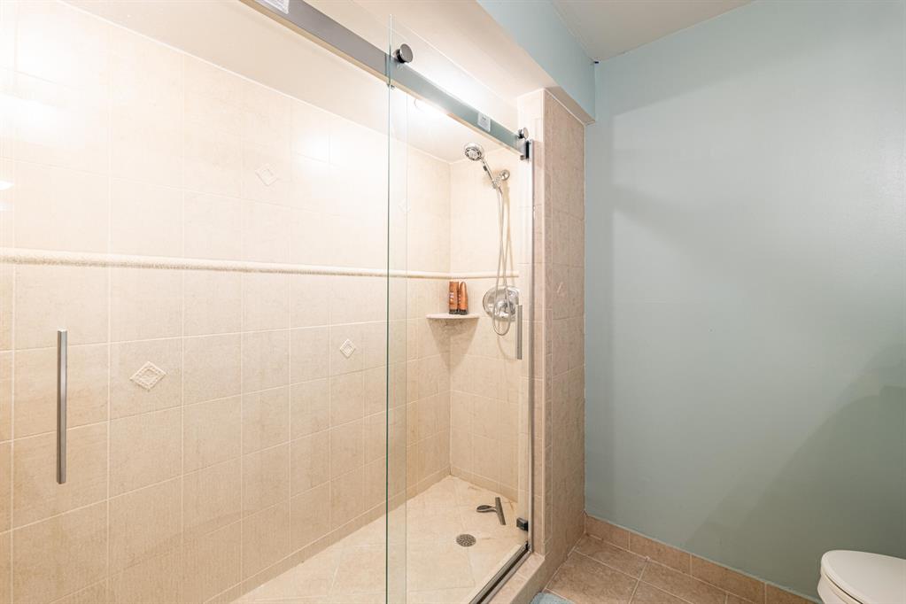 CROSSWINDS AT RIVER BRIDGE CONDO - Residential