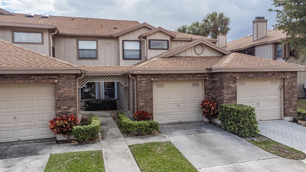 CROSSWINDS AT RIVER BRIDGE CONDO - Residential