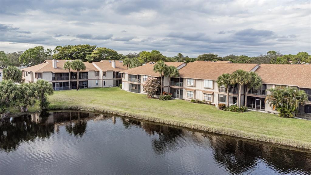 CROSSWINDS AT RIVER BRIDGE CONDO - Residential