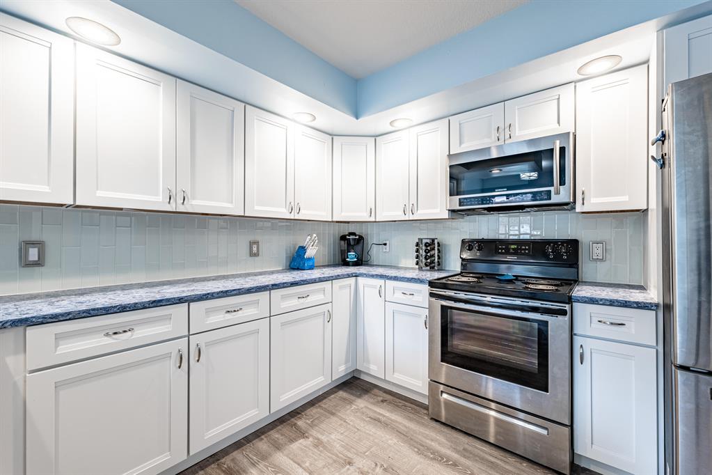 CROSSWINDS AT RIVER BRIDGE CONDO - Residential