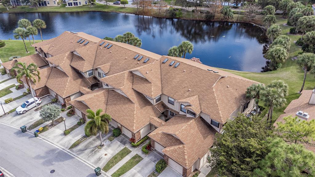 CROSSWINDS AT RIVER BRIDGE CONDO - Residential