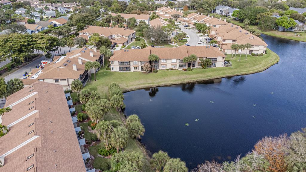 CROSSWINDS AT RIVER BRIDGE CONDO - Residential