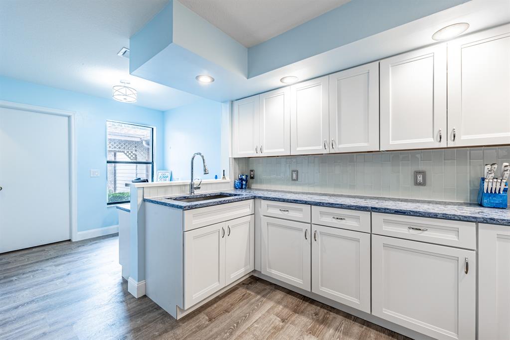 CROSSWINDS AT RIVER BRIDGE CONDO - Residential