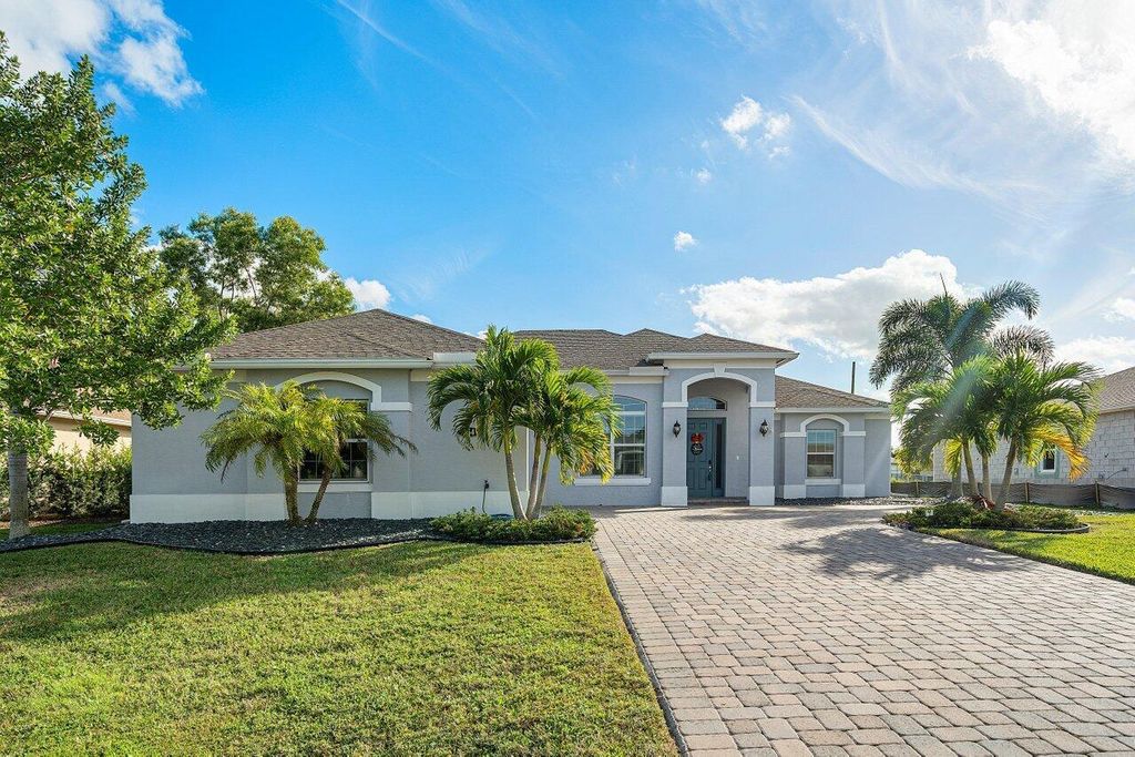 Photo of 364 SW Saginaw Avenue, Port Saint Lucie, FL 34953 (MLS # R10938254)