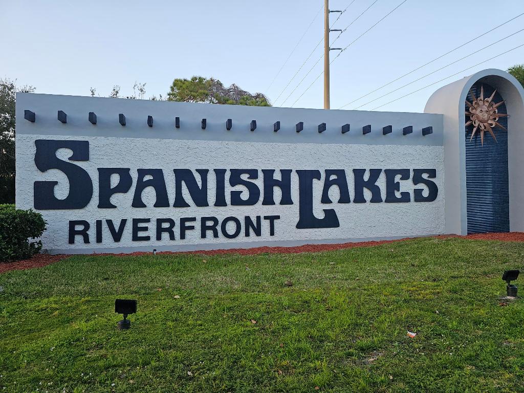 Spanish Lakes Riverfront - Residential