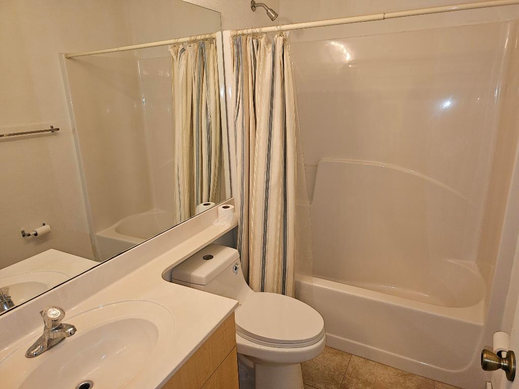 Spanish Lakes Riverfront - Residential