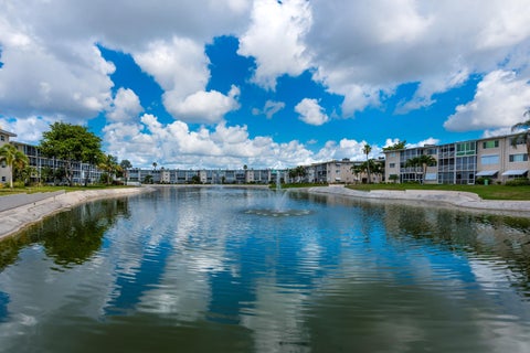 Tiny photo for 2615 Garden Drive N #307, Lake Worth, FL 33461 (MLS # B26048410)