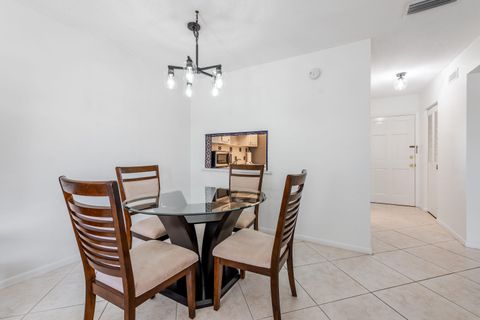 Tiny photo for 2615 Garden Drive N #307, Lake Worth, FL 33461 (MLS # B26048410)