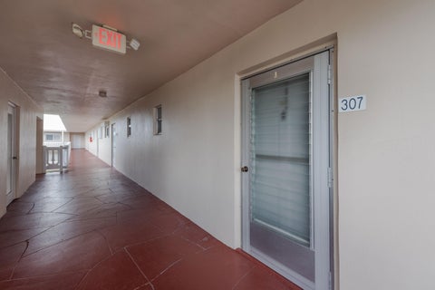 Tiny photo for 2615 Garden Drive N #307, Lake Worth, FL 33461 (MLS # B26048410)
