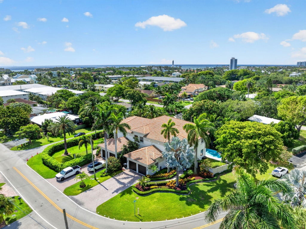 Photo of 2844 NE 26th Avenue, Lighthouse Point, FL 33064 (MLS # B26036363)