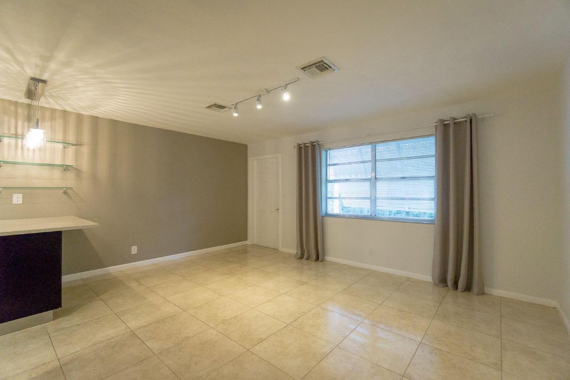 DELRAY TOWN OF - Residential Lease