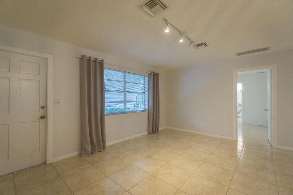 DELRAY TOWN OF - Residential Lease