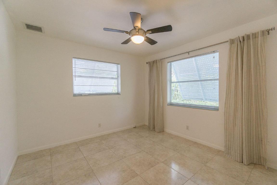 DELRAY TOWN OF - Residential Lease