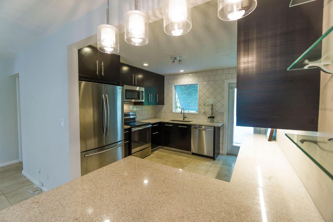 DELRAY TOWN OF - Residential Lease