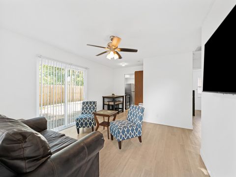 Photo of 321 SW 14th Street #3, Fort Lauderdale, FL 33315 (MLS # B26039049)