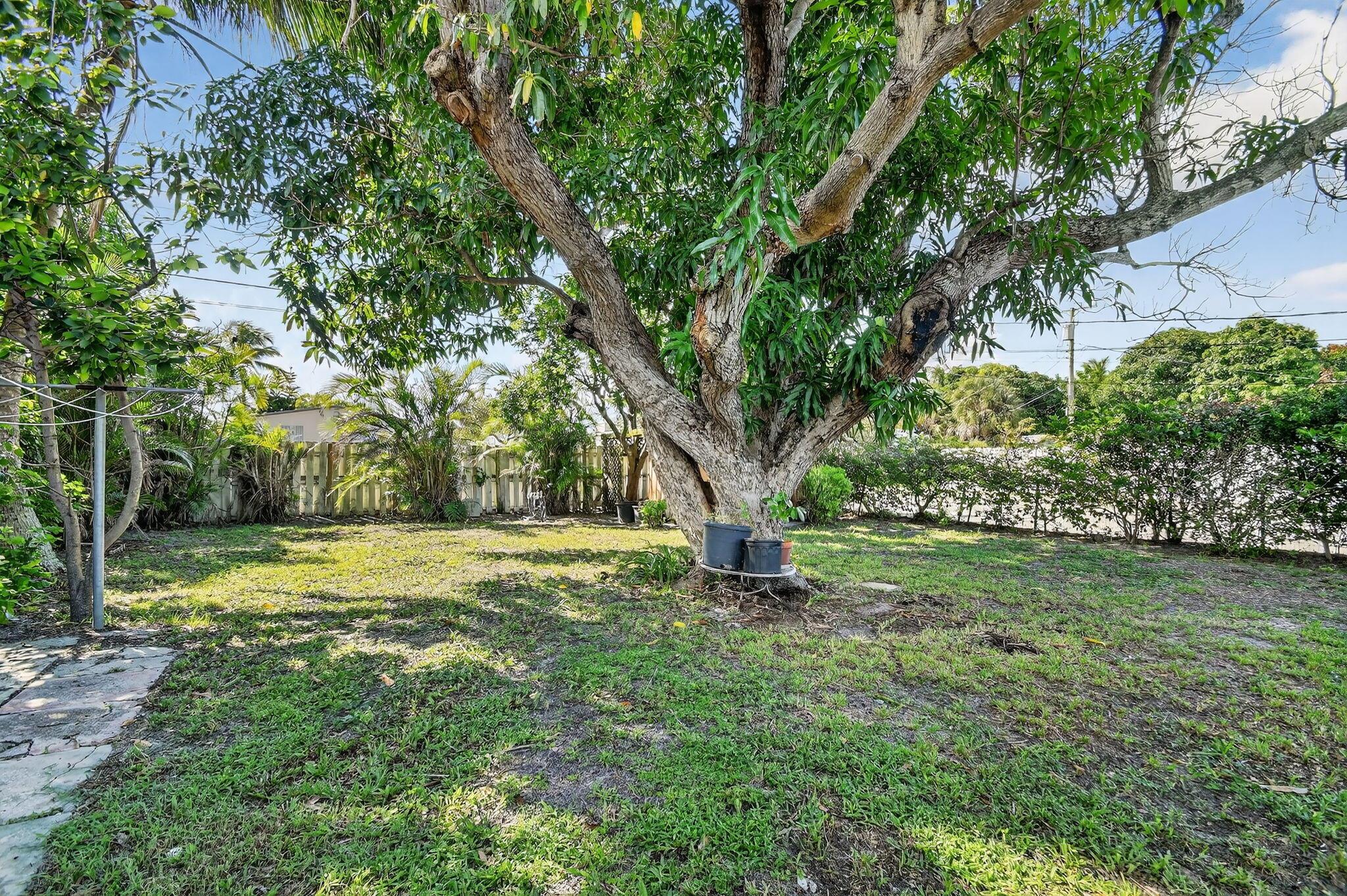 Town of Lake Worth - Residential Income