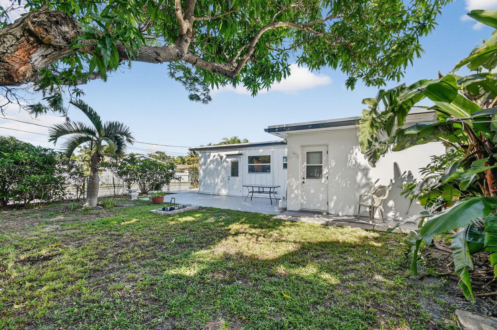 Town of Lake Worth - Residential Income
