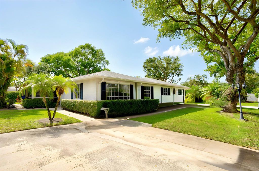 Photo of 10158 S 42nd Terrace #156, Boynton Beach, FL 33436 (MLS # F10505678)