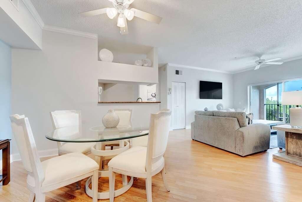 Photo of 2417 Tuscany Way #2417, Boynton Beach, FL 33435 (MLS # B26021860)