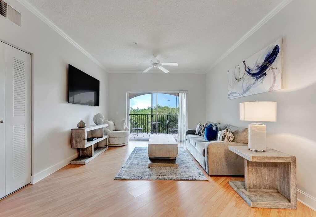 Photo of 2417 Tuscany Way #2417, Boynton Beach, FL 33435 (MLS # B26021860)