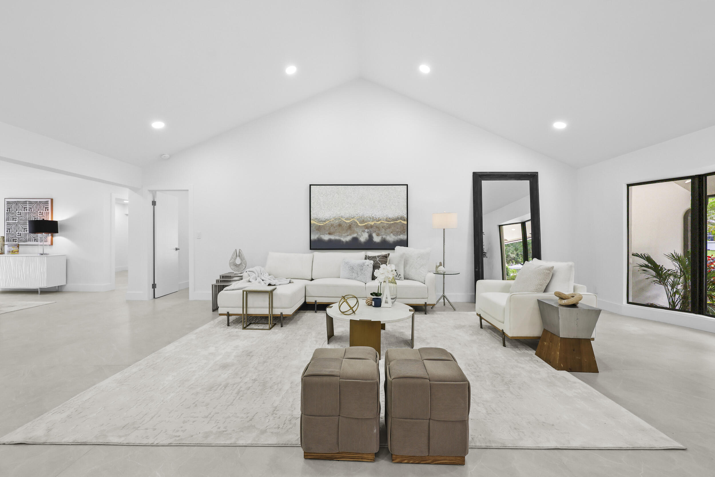 7571 Estrella Circle