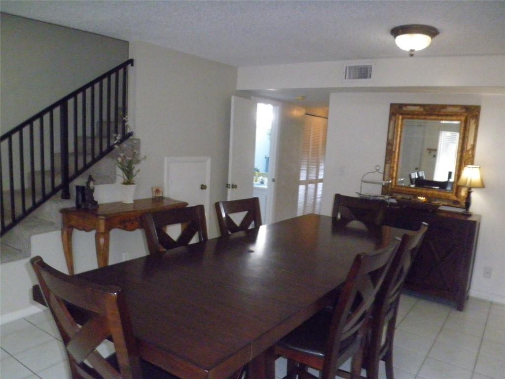 NOB HILL AT WELLEBY - Residential