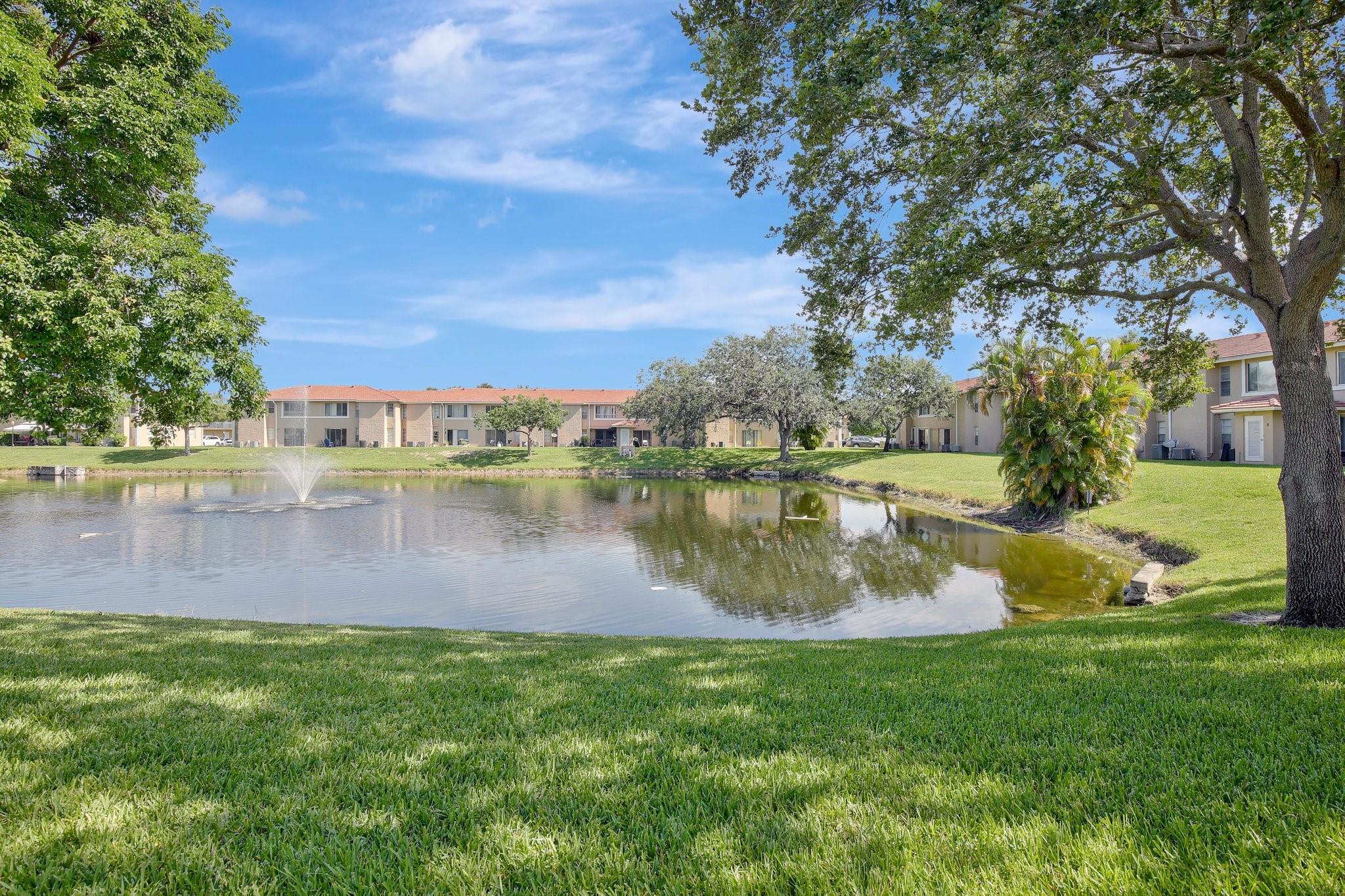 9949 Twin Lakes Dr 9-F