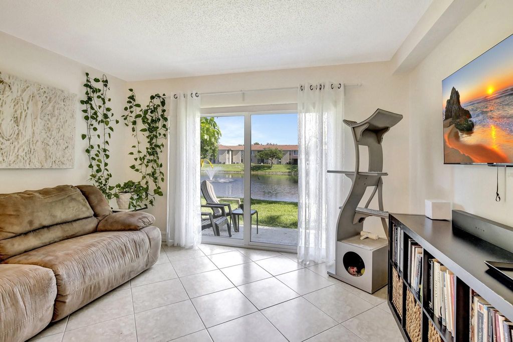 Photo of 9949 Twin Lakes Dr #9-F, Coral Springs, FL 33071 (MLS # F10514934)